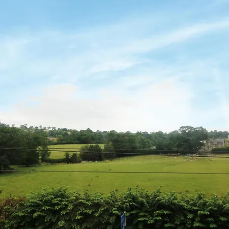 Tatil Evi 3-bed Near Harrogate, Parking & Country Views Pannal