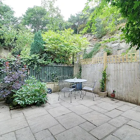 3-bed Near Harrogate, Parking & Country Views Tatil Evi Pannal